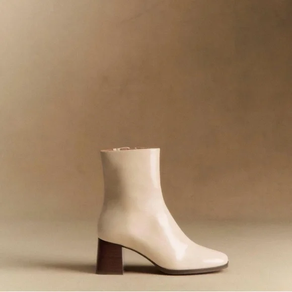 Sezane Glossy Beige Heeled Boots - Picture 5 of 7